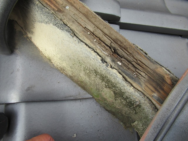 市川三郷町　瓦屋根工事